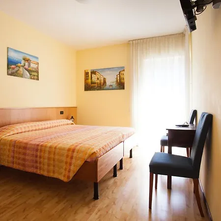 Hotel Vezzano Hotel 2*
